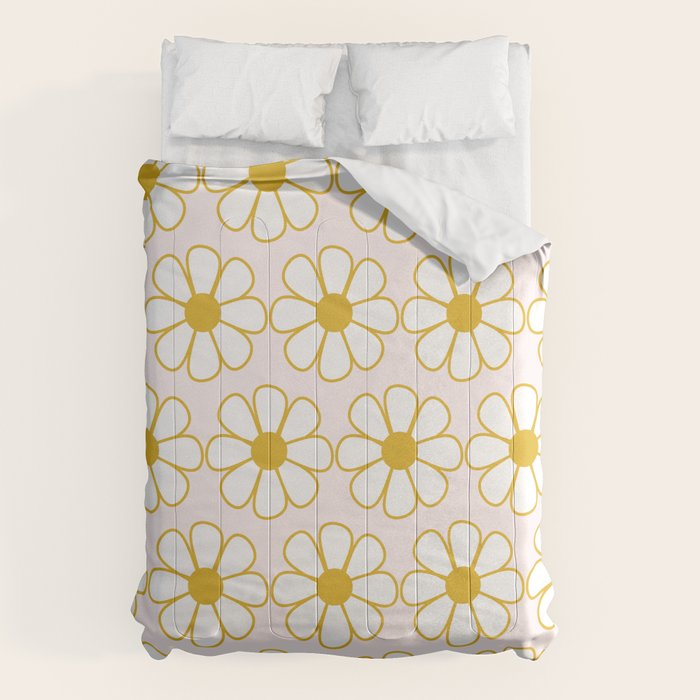 Cheerful Retro Daisy Flowers Pattern in Pale Pink and Mustard Comforter Gallery Image 6