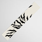 Tulip Tremble Table Runner Gallery Image 3