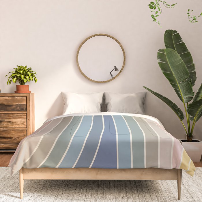 Gradient Curvature IV Comforter Gallery Image 3