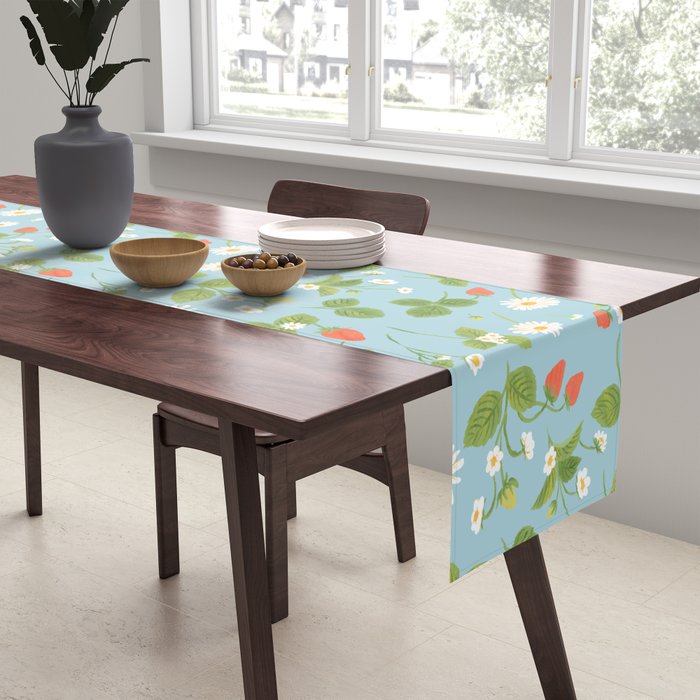 Strawberry Plant Pattern Table Runner Gallery Image 2