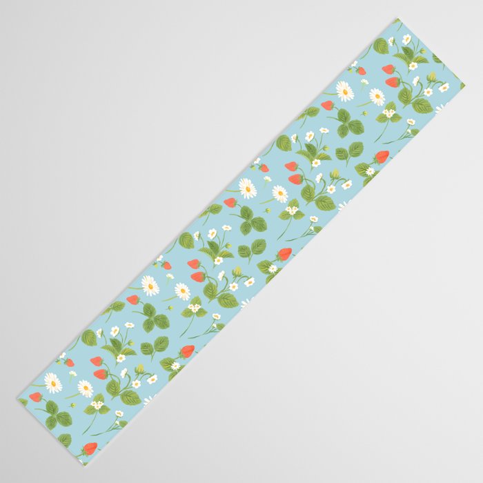 Strawberry Plant Pattern Table Runner Gallery Image 3