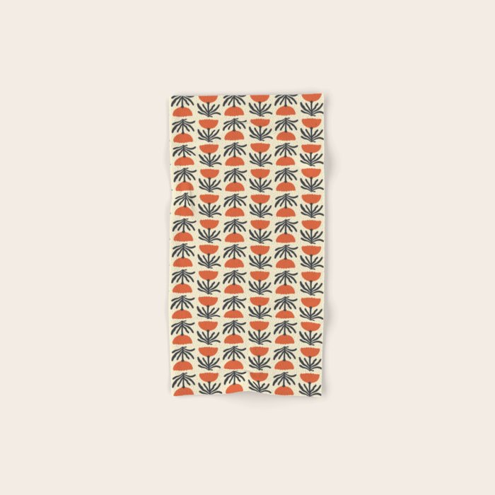 Retro 70s Tulip Pattern Bath Towel Gallery Image 1