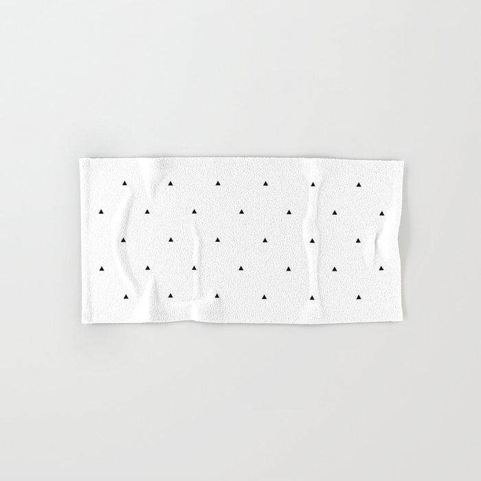 Black and white triangle pattern Bath Towel Gallery Image 1