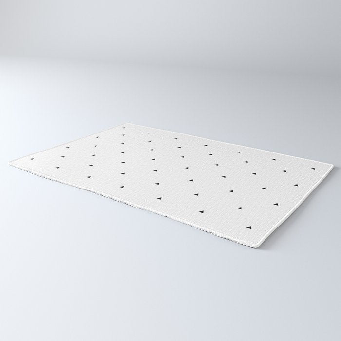 Black and white triangle pattern Rug Gallery Image 3