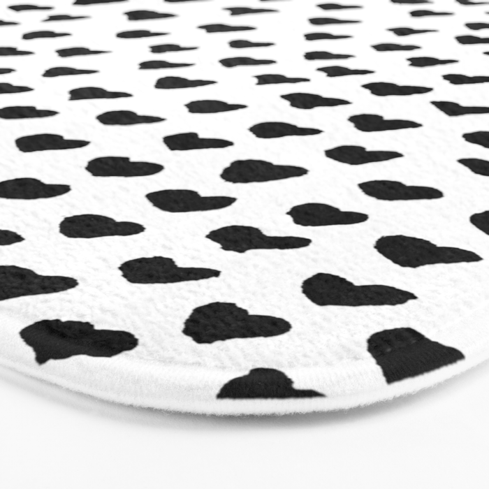 Black Heart Bath Mat Gallery Image 3