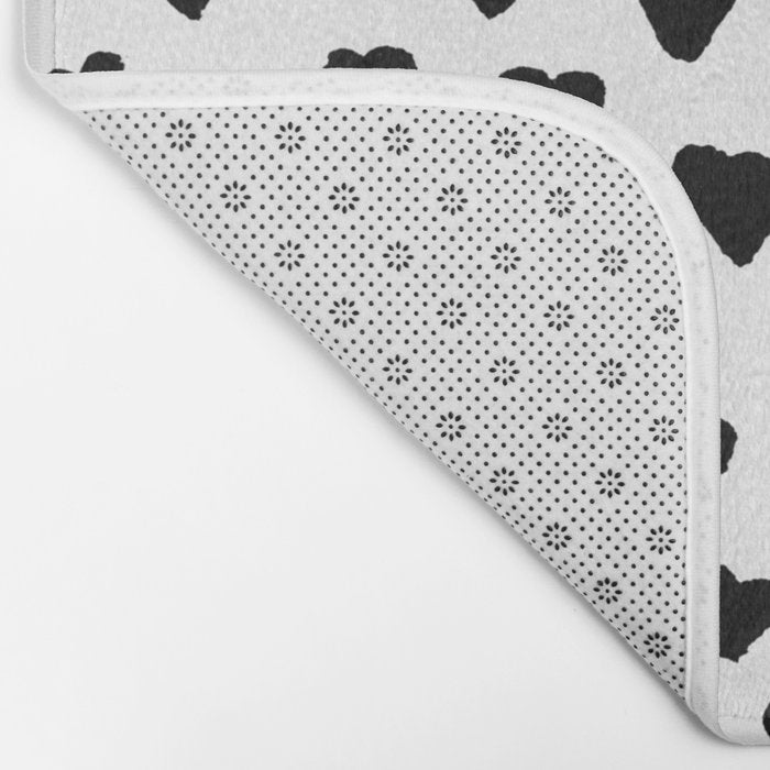 Black Heart Bath Mat Gallery Image 2