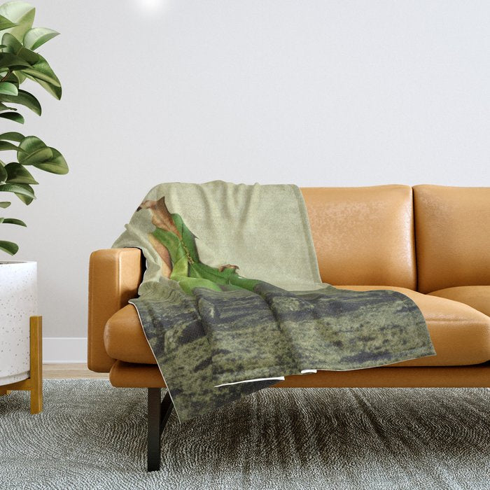 Grandeur Throw Blanket Gallery Image 1
