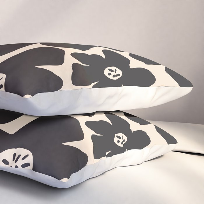Black and White Retro Daisy Pillow Sham Gallery Image 3
