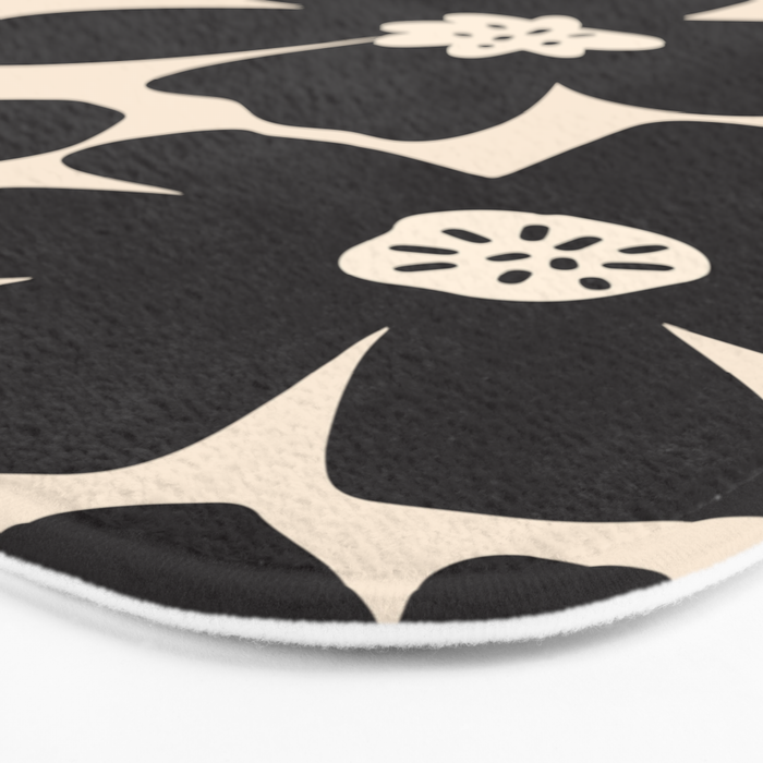 Black and White Retro Daisy Bath Mat Gallery Image 3