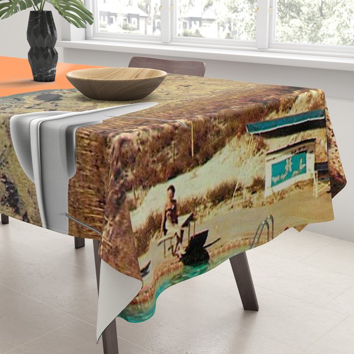 They've arrived! (UFO) Tablecloth Gallery Image 3