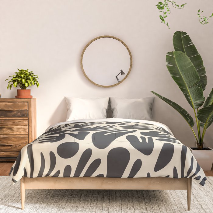 Abstract black and white organic shape pattern Comforter Gallery Image 3
