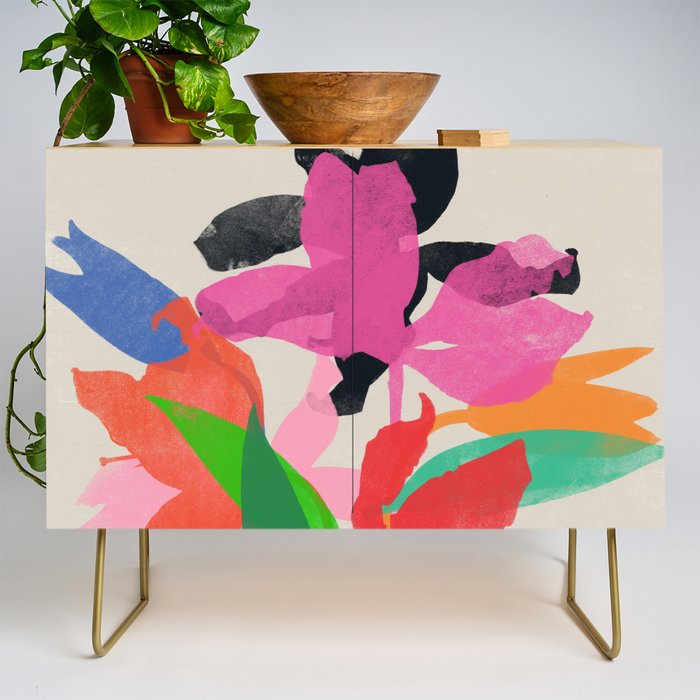 lily 29 Credenza Gallery Image 1