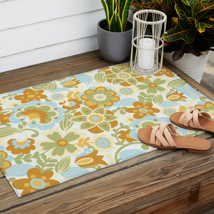 1970s Light Paisley Pattern Outdoor Rug Gallery Image 2
