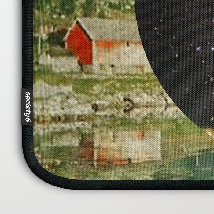 Alien Escapade Laptop Sleeve Gallery Image 3