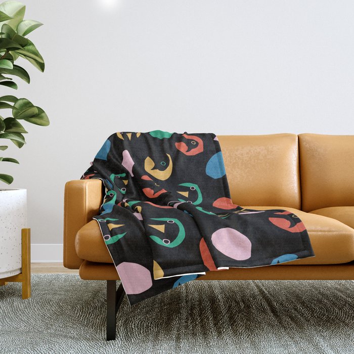 Pigeon Holed Pattern Throw Blanket Gallery Image 1