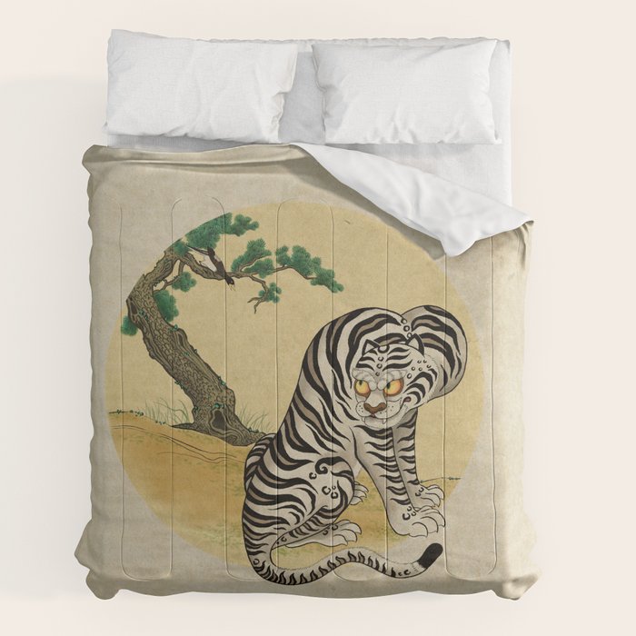 Tiger with magpie type-D : Minhwa-Korean traditional/folk art Comforter Gallery Image 2