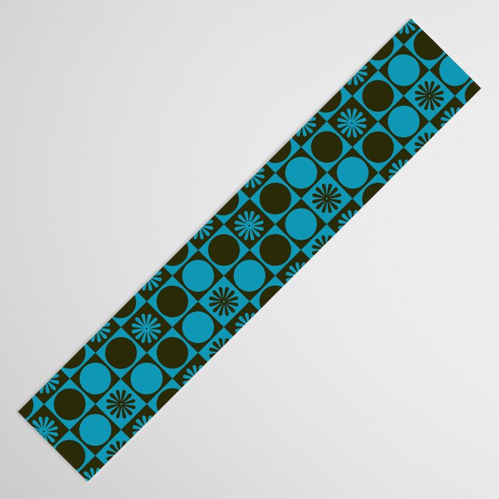 Retro Checkered Pattern (Muted Blue / Dark Green) Table Runner Gallery Image 3