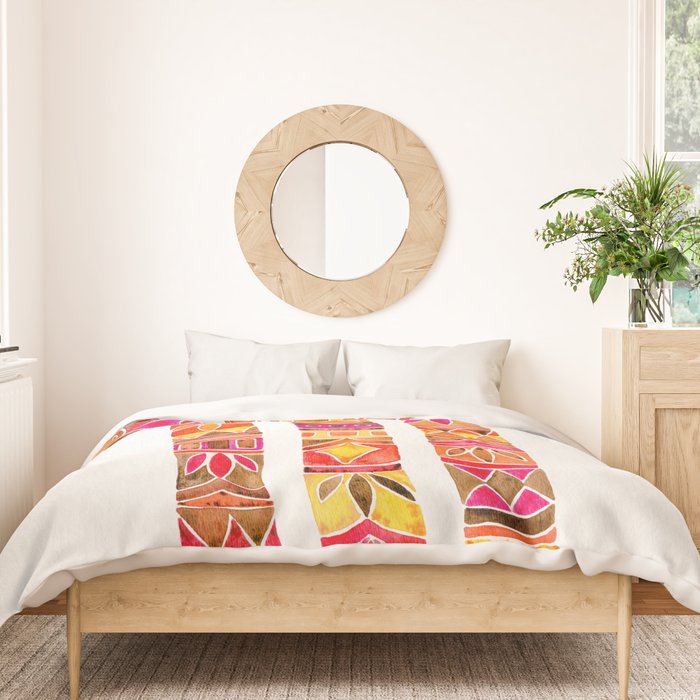 Giraffes - Fiery Palette Duvet Cover Gallery Image 3