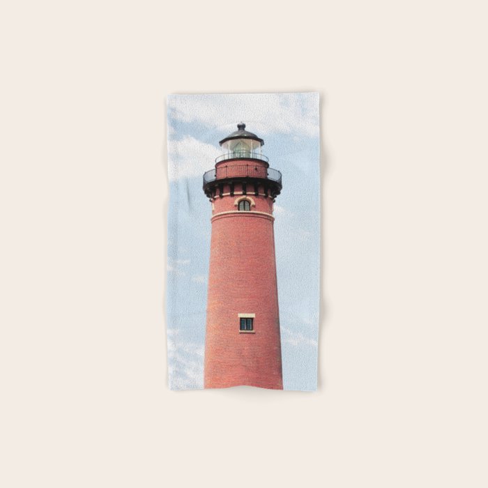 Red Lighthouse Bath Towel Gallery Image 1