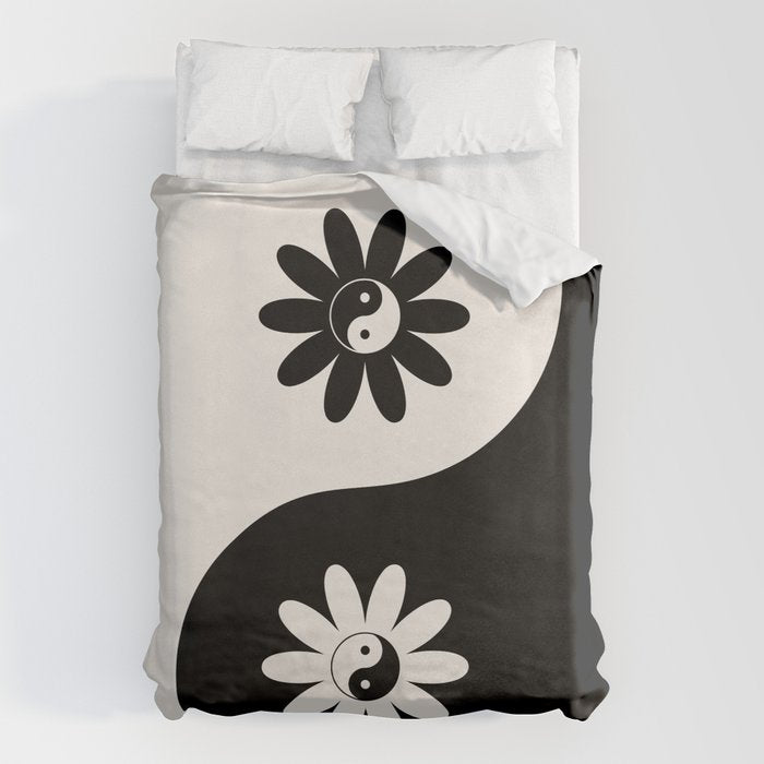 Yin Yang Flower in Black & White Duvet Cover Gallery Image 6
