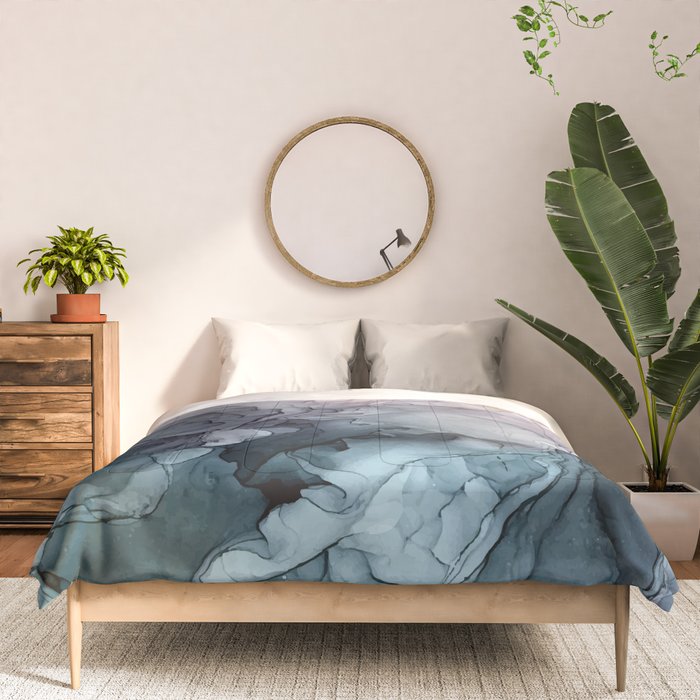 Blush and Payne's Grey Flowing Abstract Painting Comforter Gallery Image 3