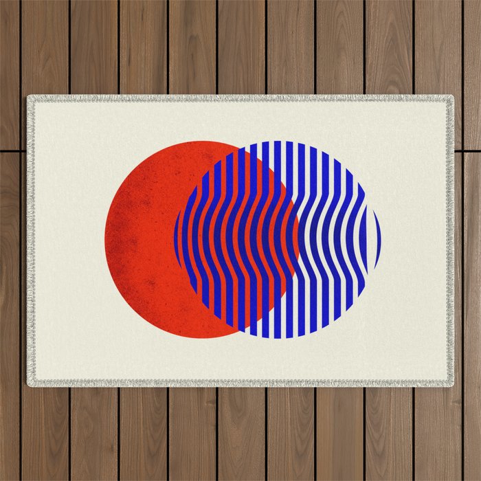 Graphic abstract circles Outdoor Rug Gallery Image 1