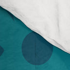Daisy Time Retro Floral Pattern in Teal Blue Comforter Gallery Image 4
