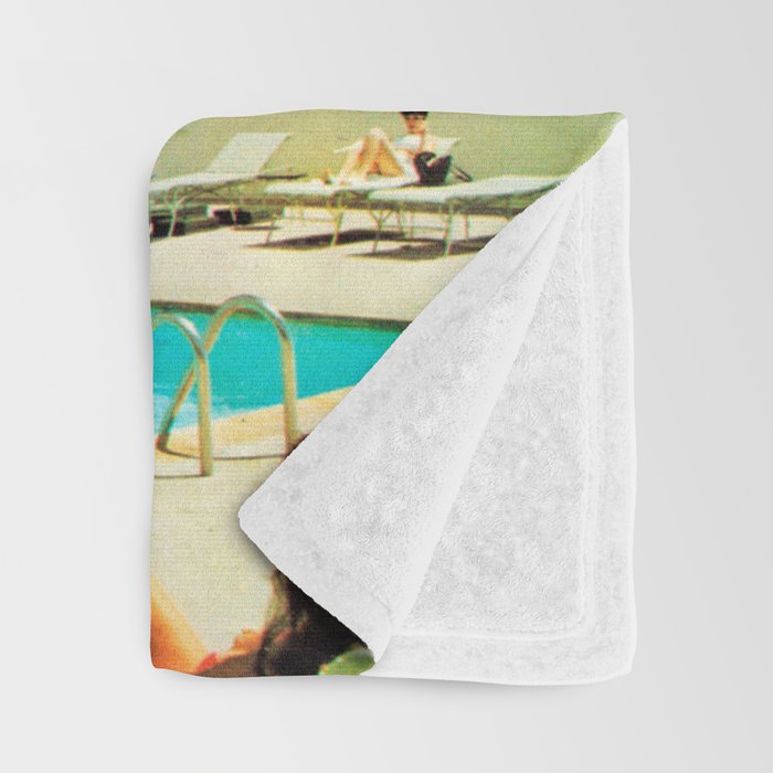 Invasion on vacation (UFO in Hawaii) Throw Blanket Gallery Image 3