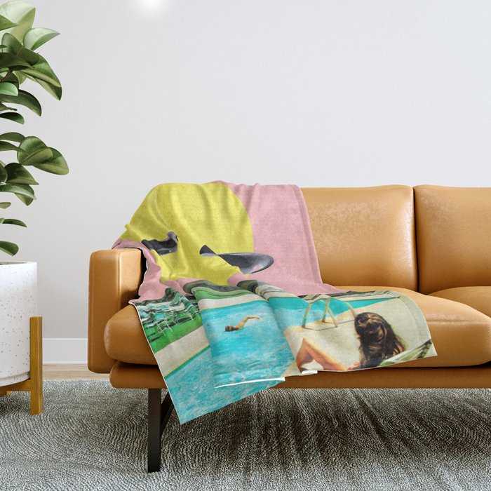 Invasion on vacation (UFO in Hawaii) Throw Blanket Gallery Image 1