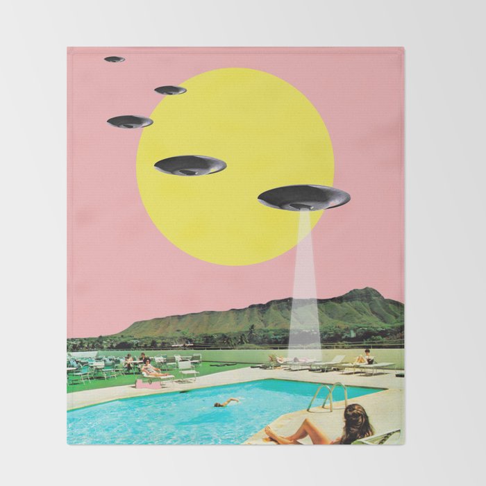 Invasion on vacation (UFO in Hawaii) Throw Blanket Gallery Image 2