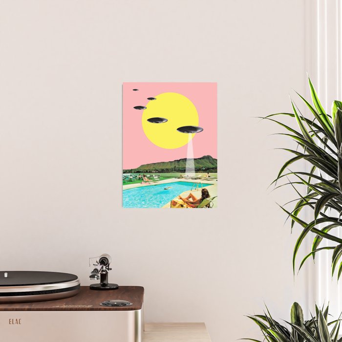 Invasion on vacation (UFO in Hawaii) Poster Gallery Image 2