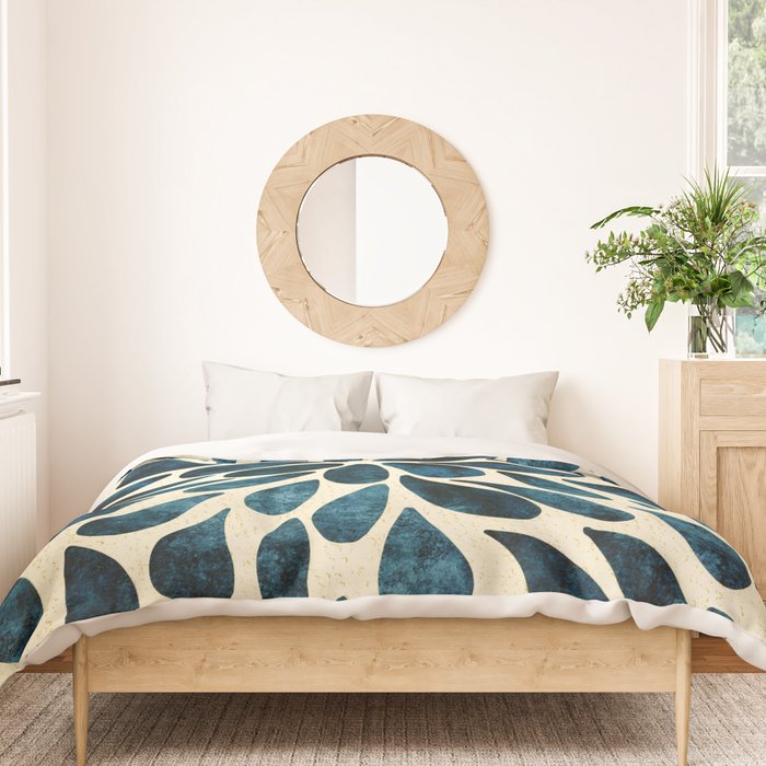 Petal Burst #5 Duvet Cover Gallery Image 3