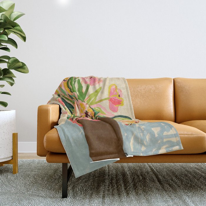 TULIPS Throw Blanket Gallery Image 1