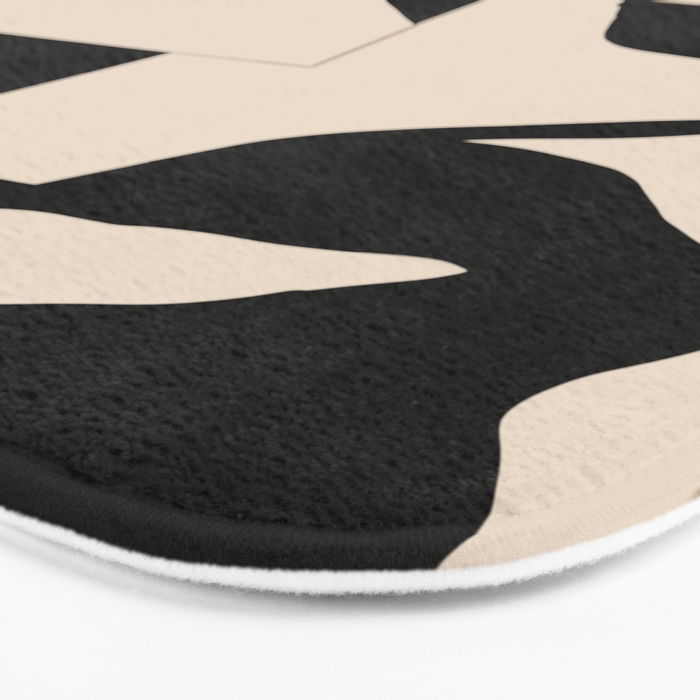 Minimalist 71 Bath Mat Gallery Image 3