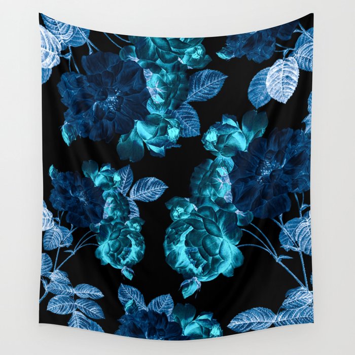 Flora temptation - moonlit blue Wall Tapestry Gallery Image 1