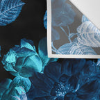 Flora temptation - moonlit blue Wall Tapestry Gallery Image 3