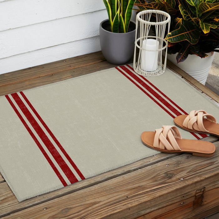 Vintage French Country Grainsack Berry Linen Outdoor Rug Gallery Image 2