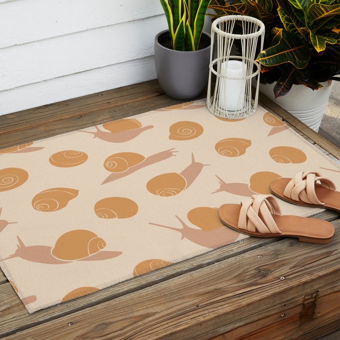 Retro Snail Pattern Outdoor Rug Gallery Image 2