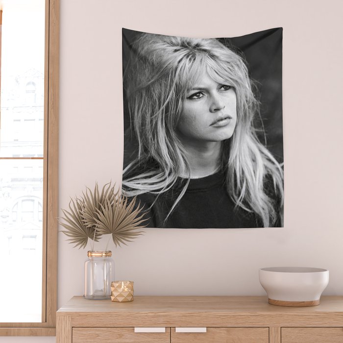 Brigitte Bardot Retro Vintage Art Wall Tapestry Gallery Image 2