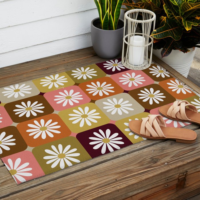 Checkered Daisies - 70s Citrus Outdoor Rug Gallery Image 2