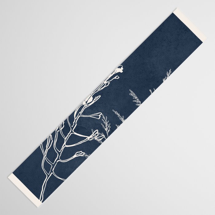 Minimalist Grass 1 Table Runner Gallery Image 3