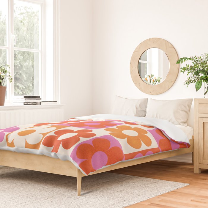 Pink and Orange Retro Daisies Duvet Cover Gallery Image 2