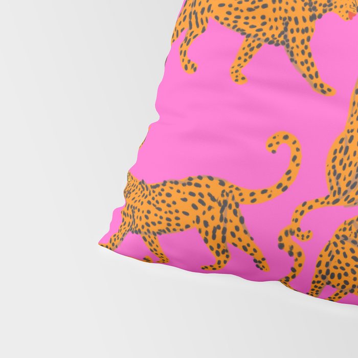 Abstract leopard with red lips illustration in fuchsia background  Pillow Sham Gallery Image 4