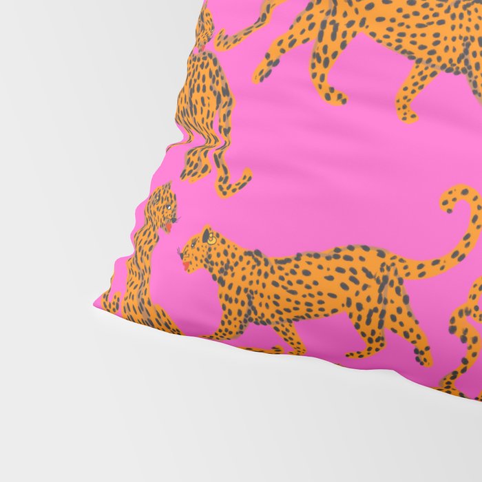 Abstract leopard with red lips illustration in fuchsia background  Pillow Sham Gallery Image 4