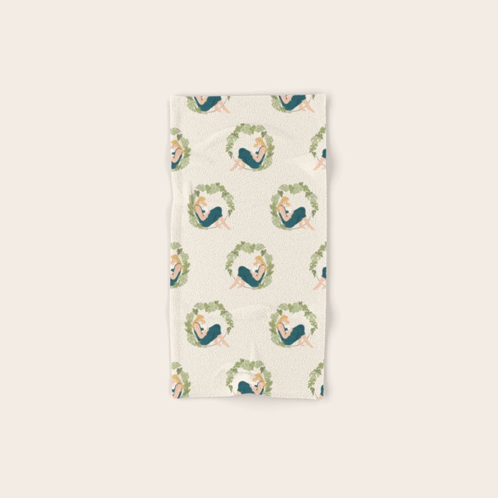 Maternal Bond (Blond) Bath Towel Gallery Image 1