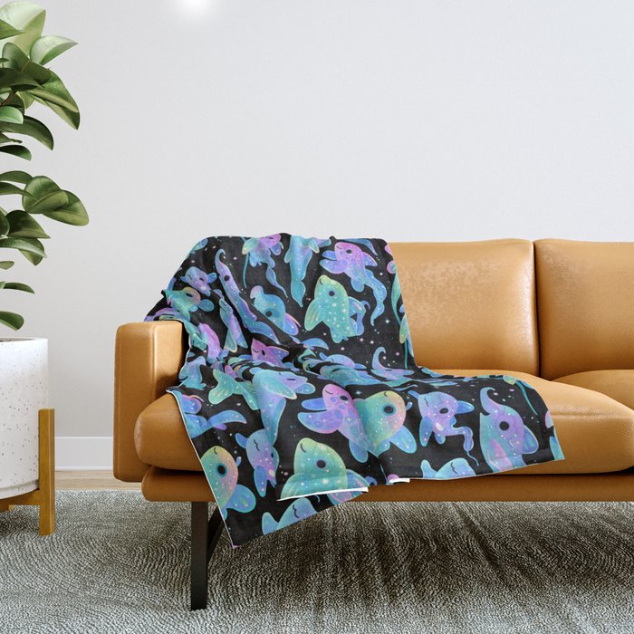 Chimaera - dark Throw Blanket Gallery Image 1