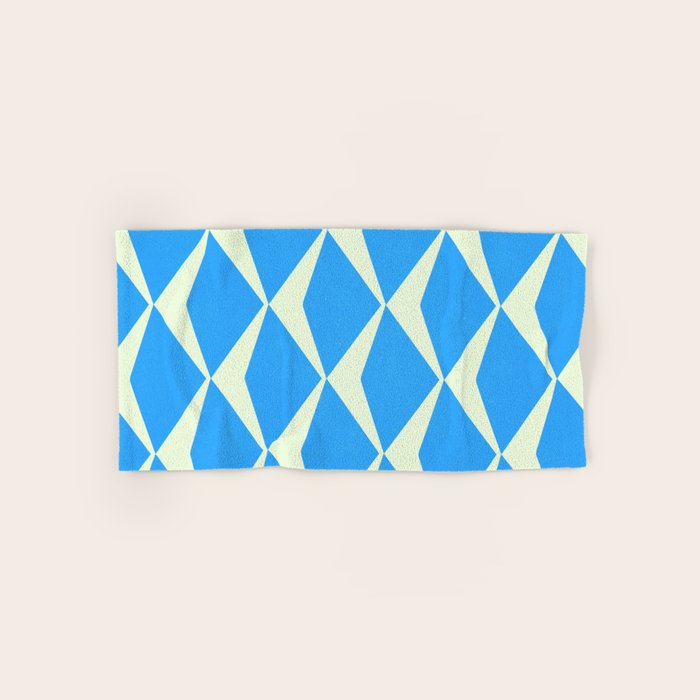 Diamond Daze, blues Bath Towel Gallery Image 1