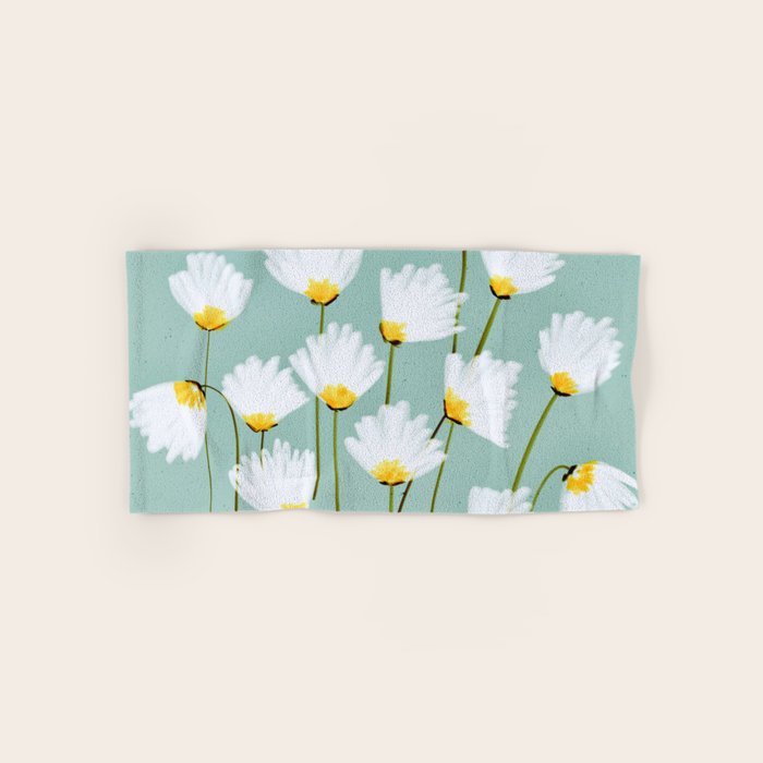 Delicate blooms Bath Towel Gallery Image 1