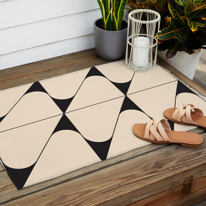 Minimalist 120 Outdoor Rug Gallery Image 2