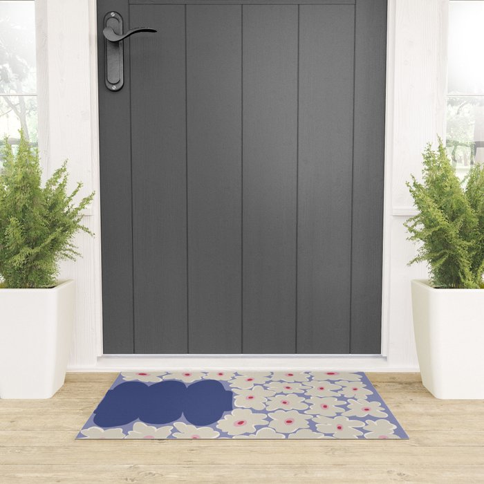 Little Daisy Vase Welcome Mat Gallery Image 3